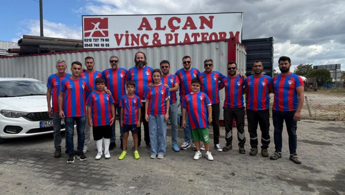 Alçan Vinç Çalışanları İş Sahasında Silivrispor Formasıyla Görevde