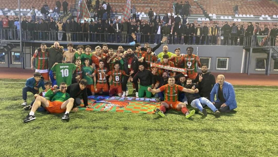 İstanbul 25 Çatspor şampiyonluğunu ilan etti