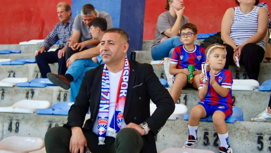 Murat Yıldız'dan Serdar Şahin'e Sert Yanıt: “Silivrispor’da gerçek gündem çocuklarımız ve onların geleceği olmalı.”