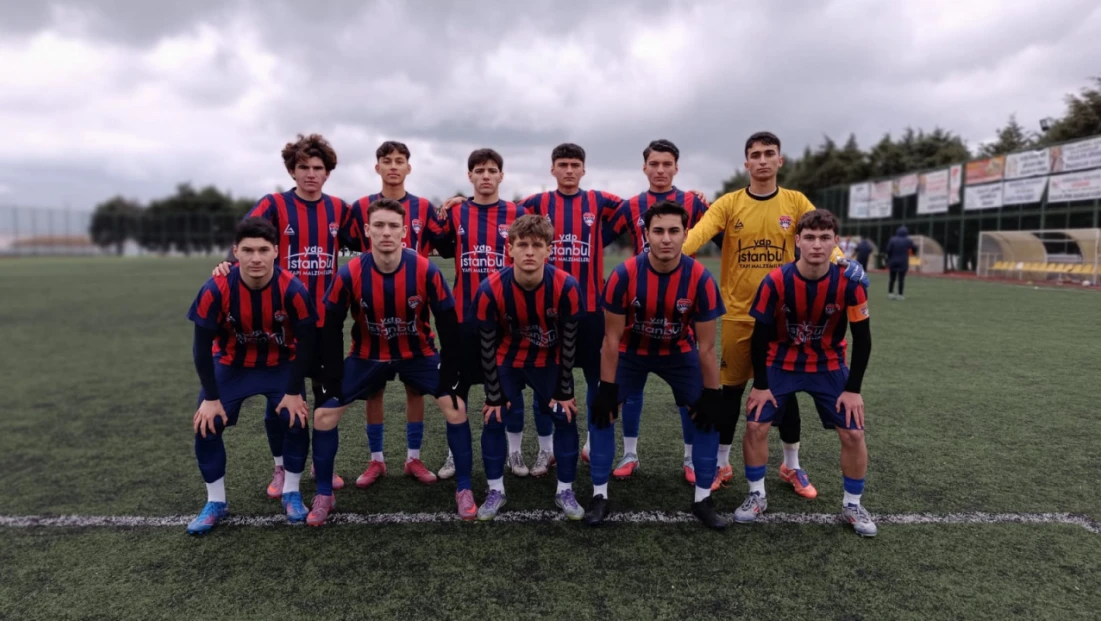 Silivrispor U-17 Mustafa ve Utku’nun golleriyle 2-1 galip