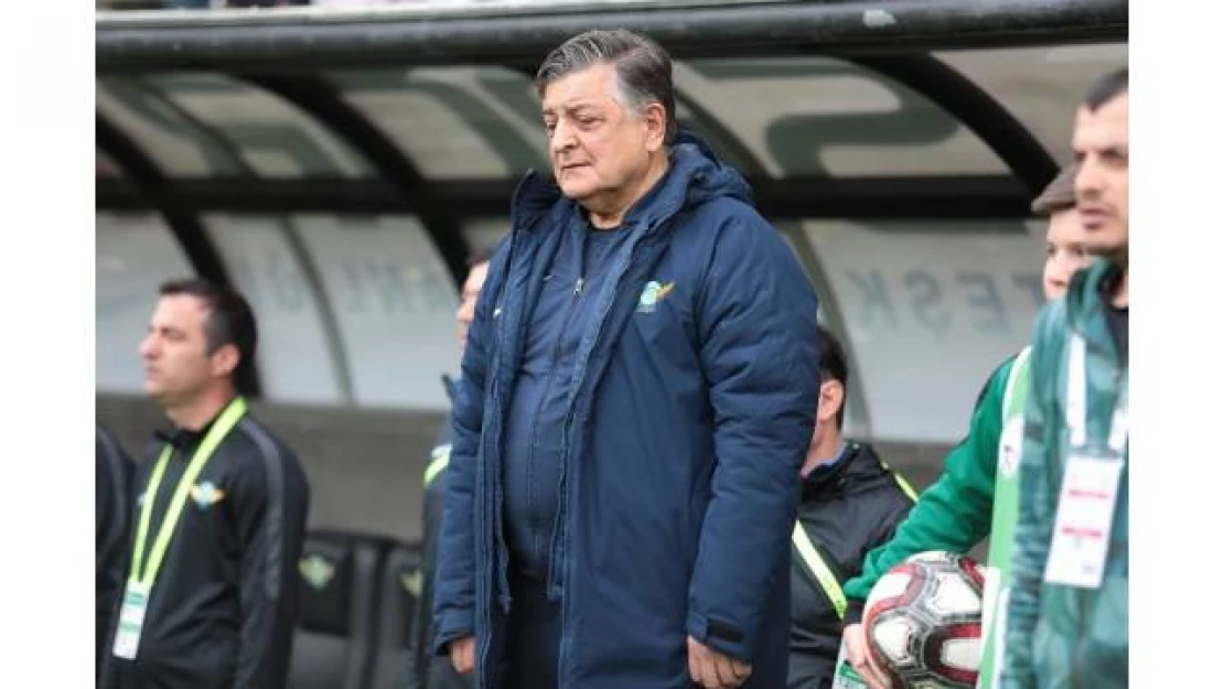 Akhisarspor'da 12 kişinin test sonucu pozitif