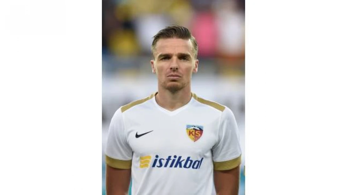 Ben Rienstra 28.dakika sahada kaldı