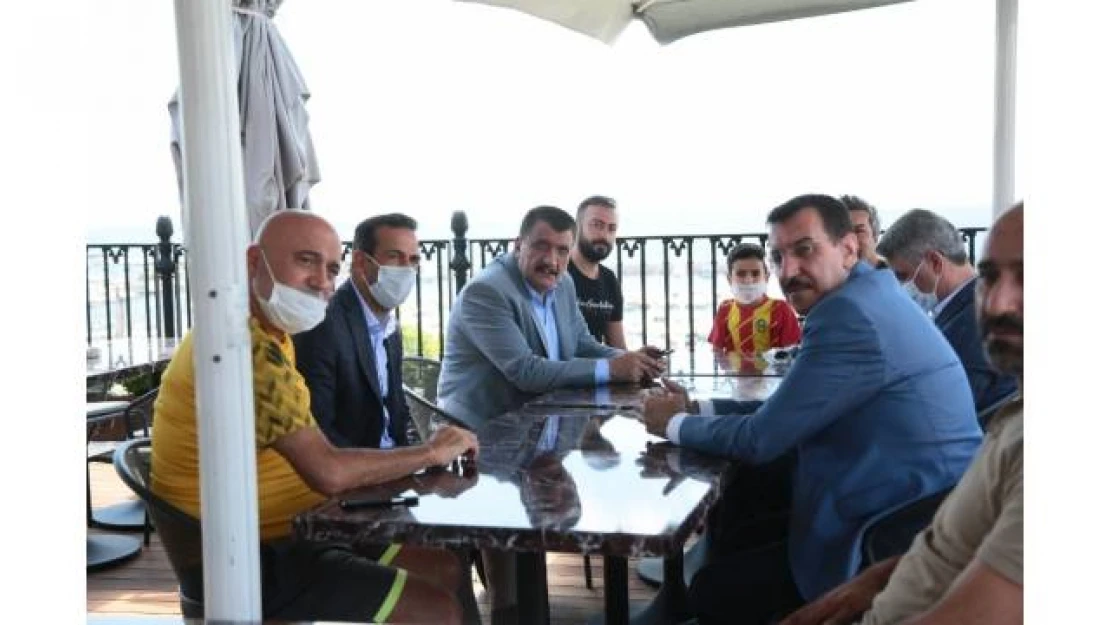 Malatyalılar'dan Yeni Malatyaspor'a tam destek
