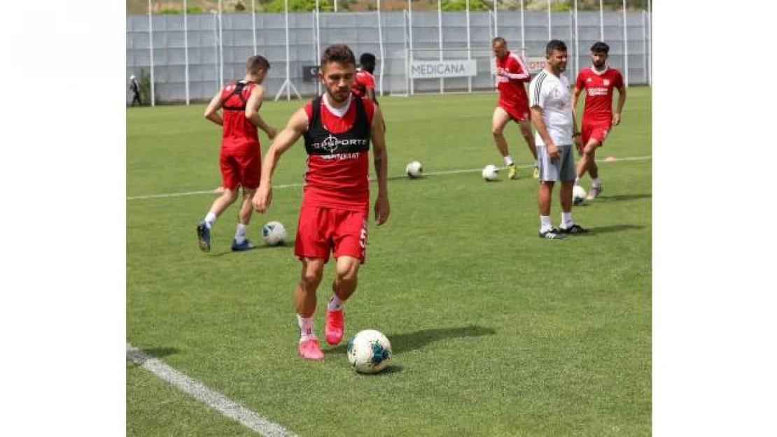 Sivasspor, Konyaspor hazırlıklarını ara vermeden sürdürüyor