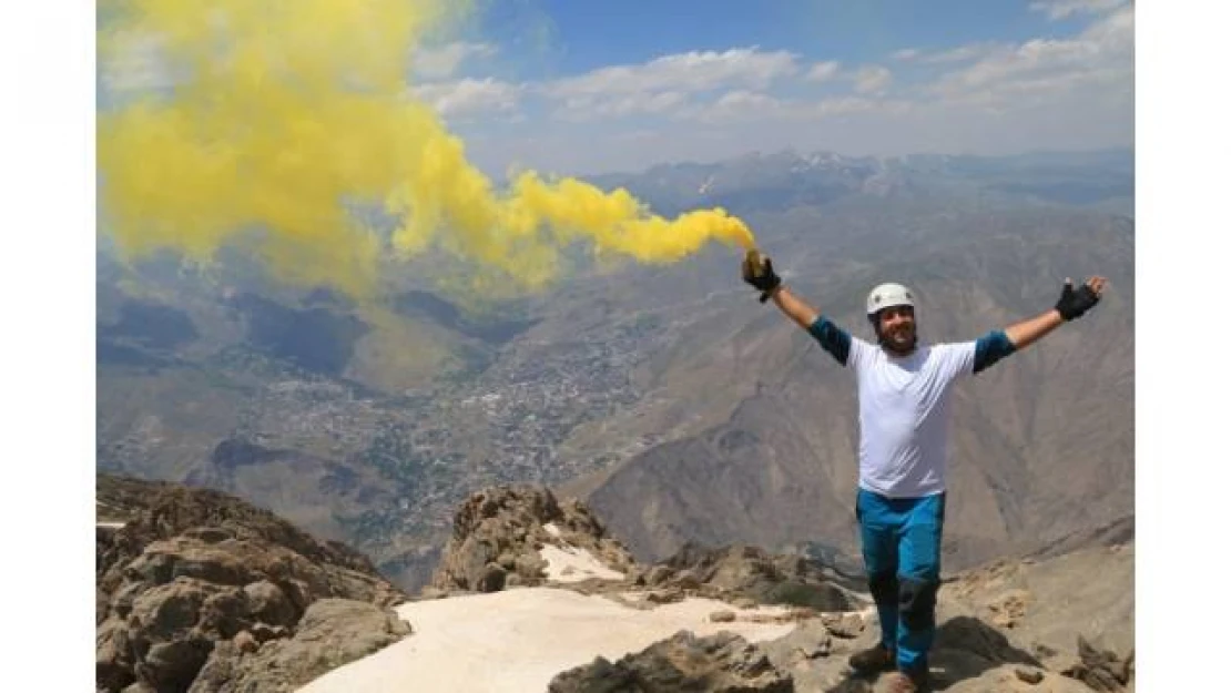 Sümbül Dağı'na tırmanış yapan dağcılar döndü