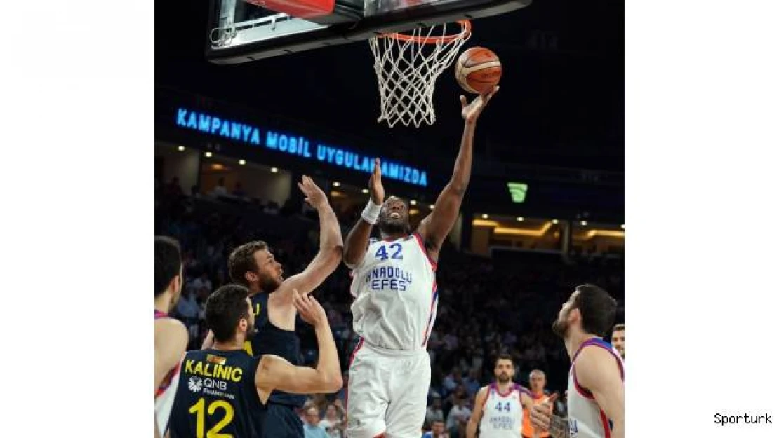 Anadolu Efes, Bryant Dunston'ın sözleşmesini uzattı