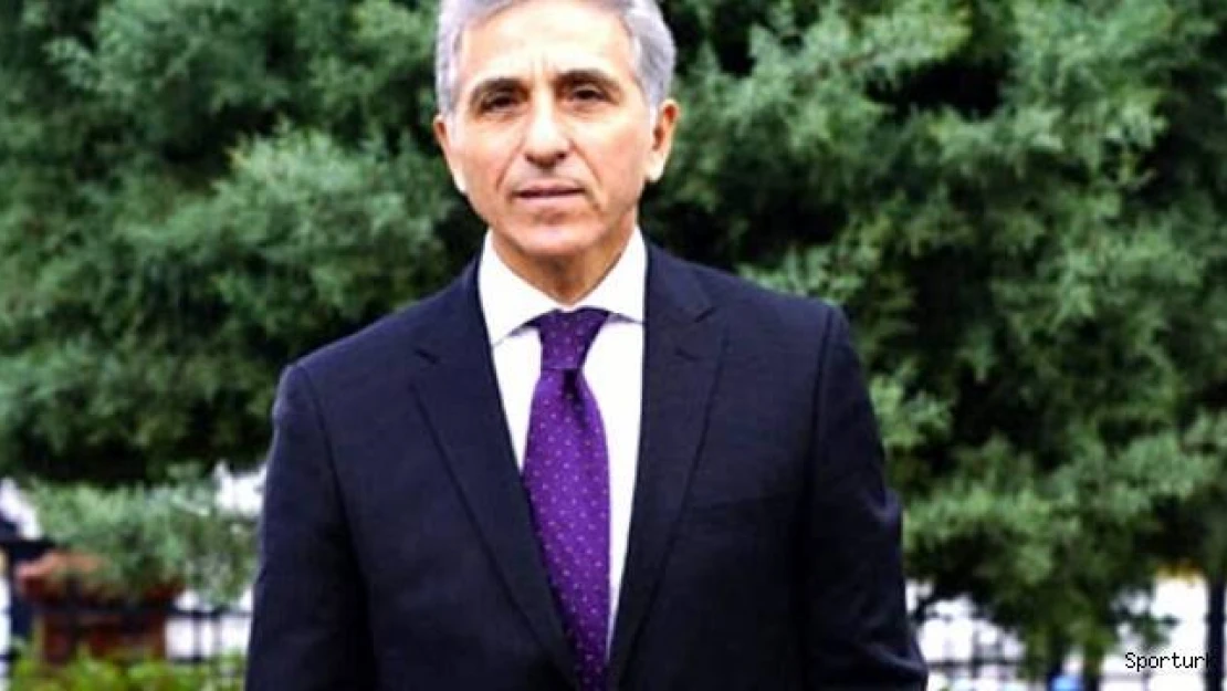 Düşmez resmen aday