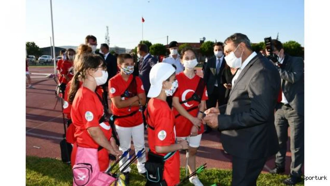 Okçular hedefleri 15 Temmuz için vurdular