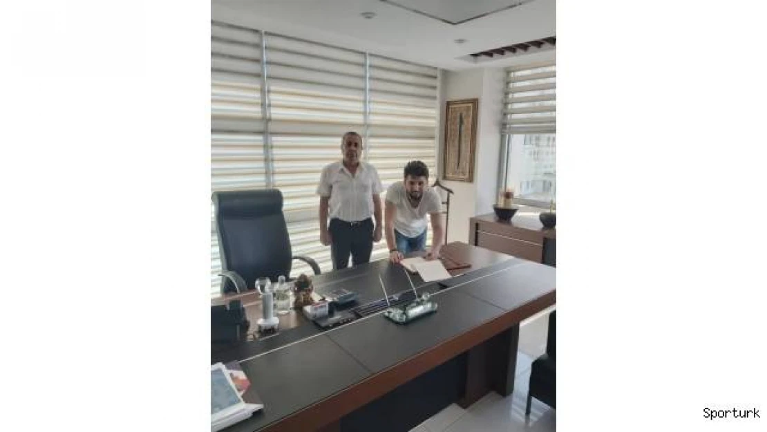 Yeşilyurt Belediyespor genç milli futbolcuyu kadrosuna kattı