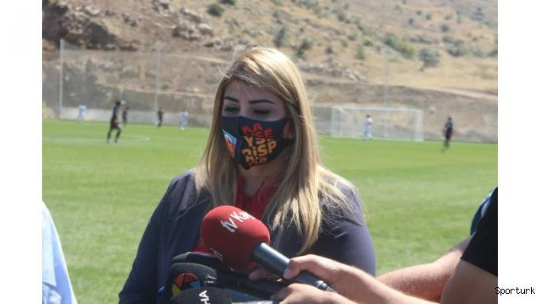 Berna Gözbaşı: &quotTransfer tahtasını açacak meblağ hazır"