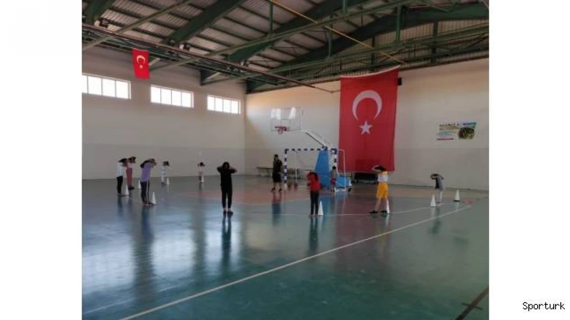 Çınar Kaymakamı Büyüknalçacı sporcularla buluştu