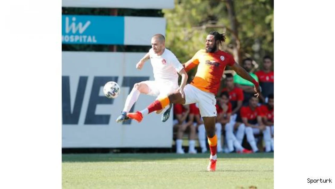 Galatasaray hazırlık maçında Ümraniyespor'u 2-0 mağlup etti