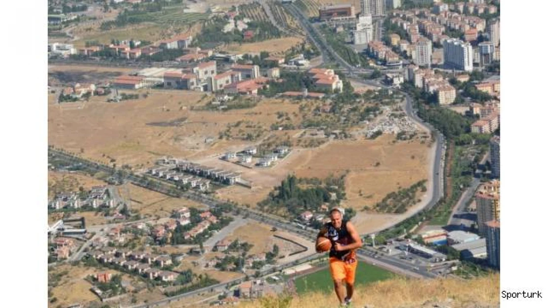 Ali Dağı'nın zirvesinde basketbol maçı