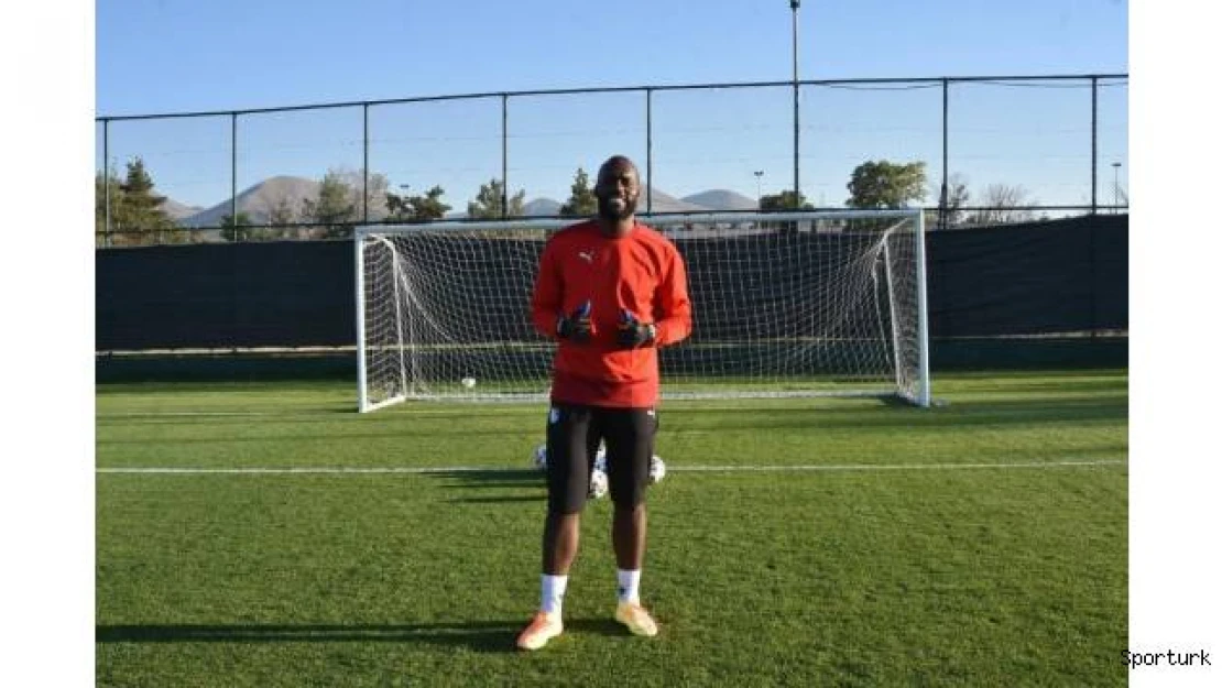 BB Erzurumspor'un yeni file bekçisi Farnolle ilk antrenmanına çıktı