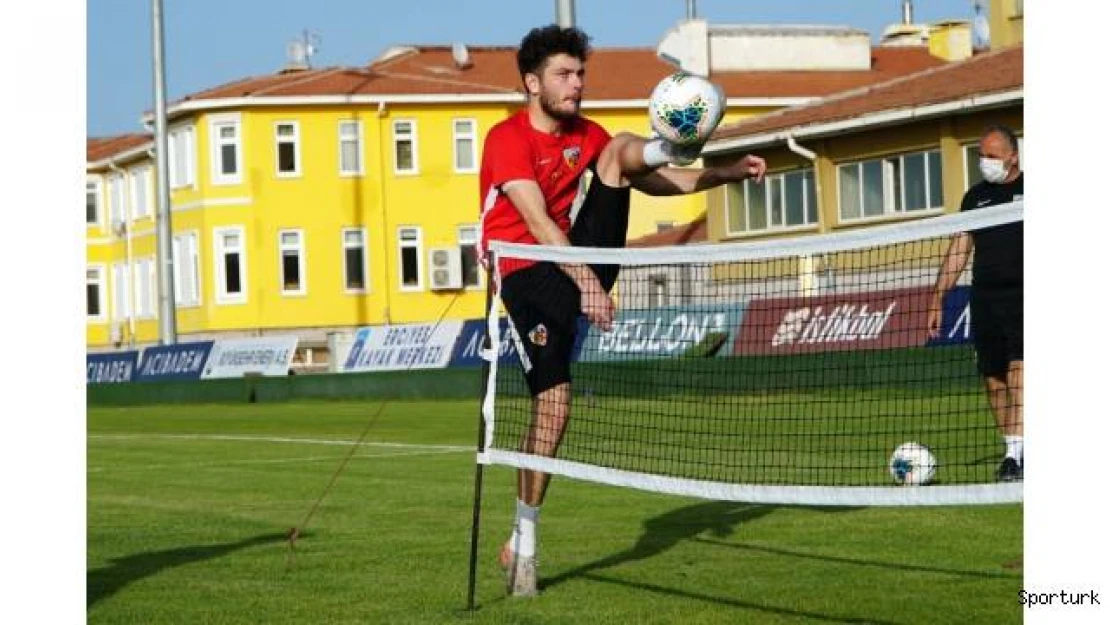 Kayserispor 3 futbolcuyu kiralık verdi