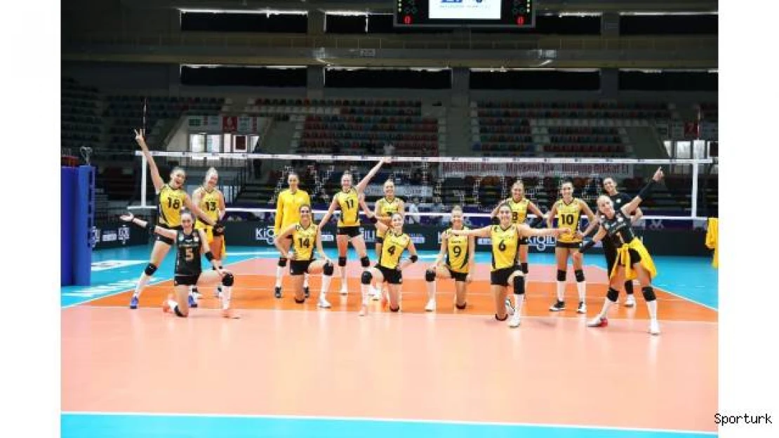 VakıfBank kupada lider olarak turladı
