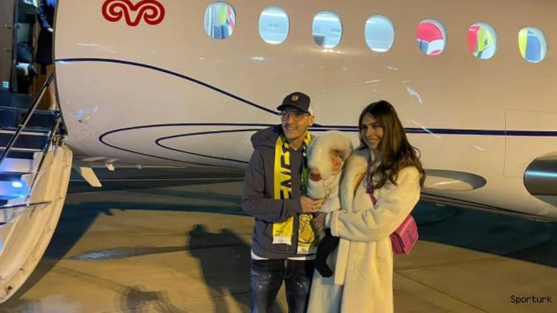 Mesut Özil, Fenerbahçe için yola çıktı