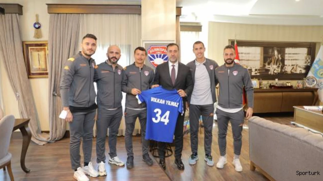 Silivrisporlu oyunculardan Yılmaz'a ziyaret