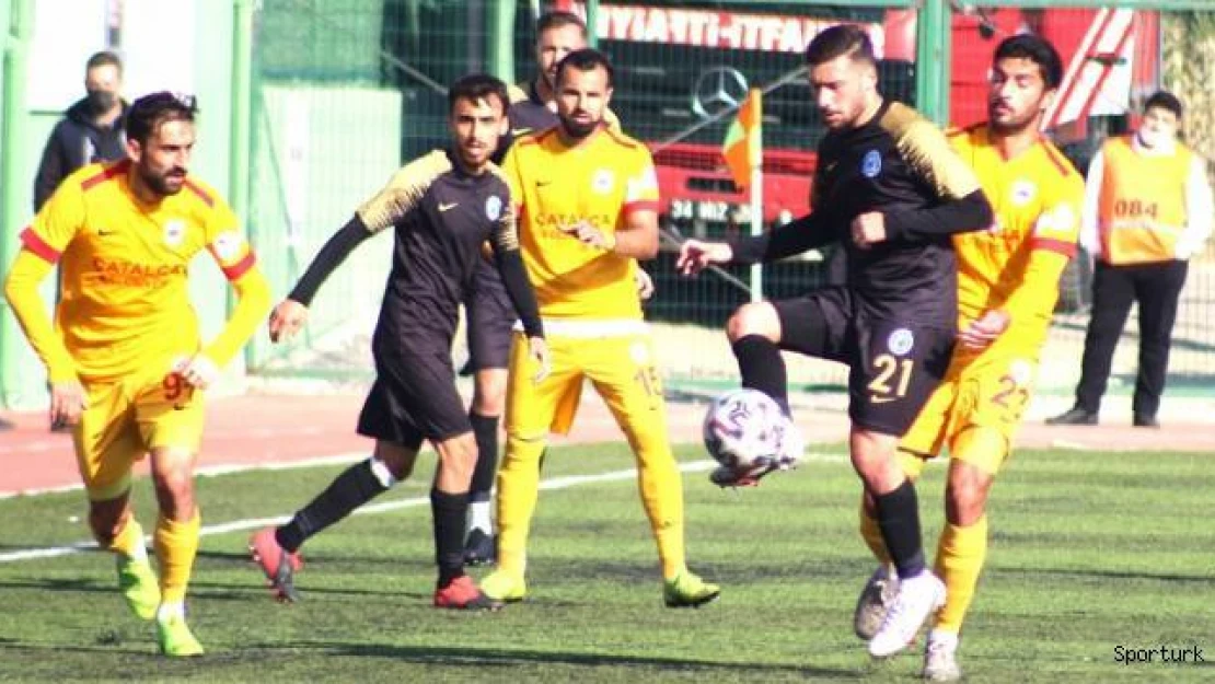 Çatalca, İçel'i koltuğundan etti 0-0