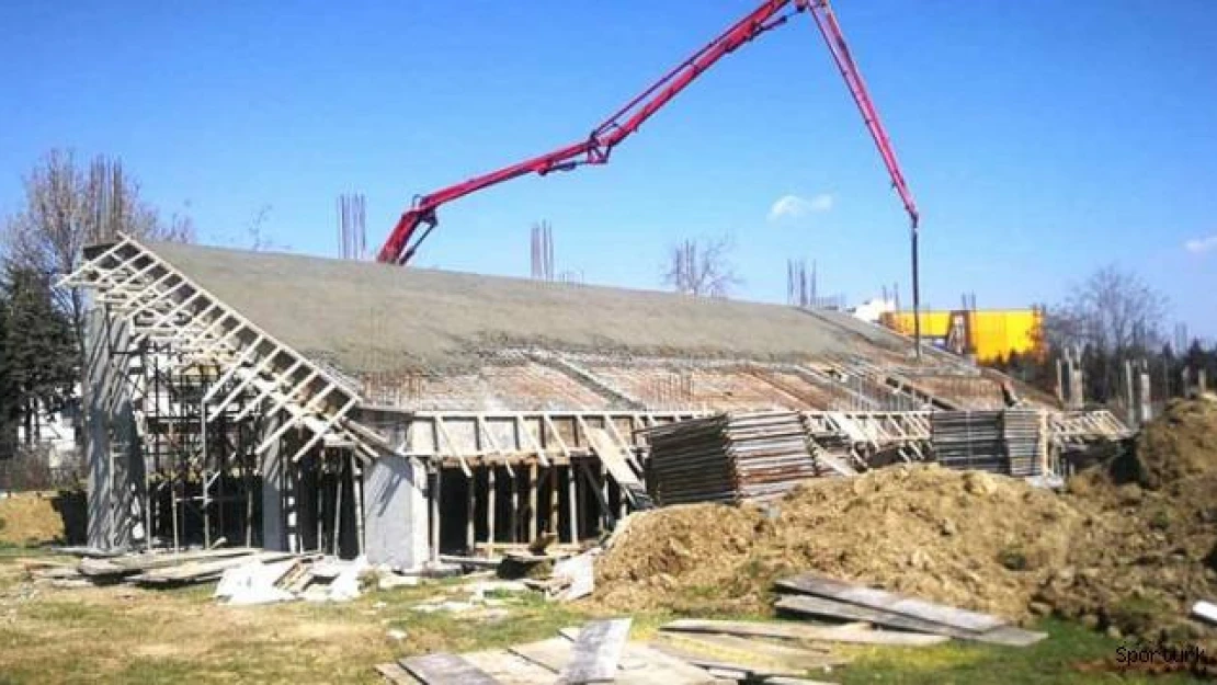 Değirmenköy Stadı'nın tribünleri ortaya çıktı