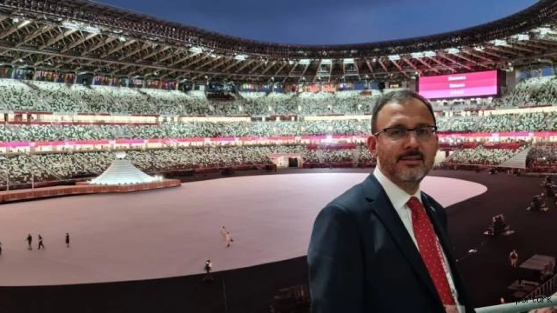 Bakan Kasapoğlu, Tokyo Olimpiyatları'nın açılışına katıldı