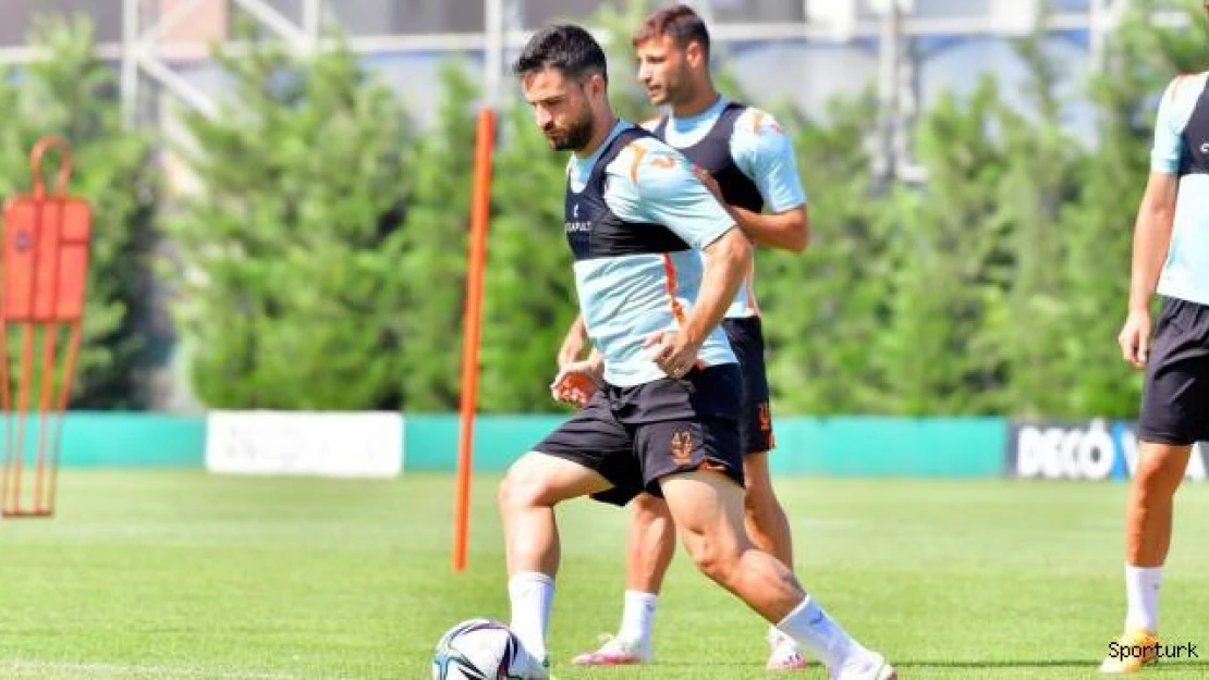 Başakşehir'de yeni sezon hazırlıkları sürüyor