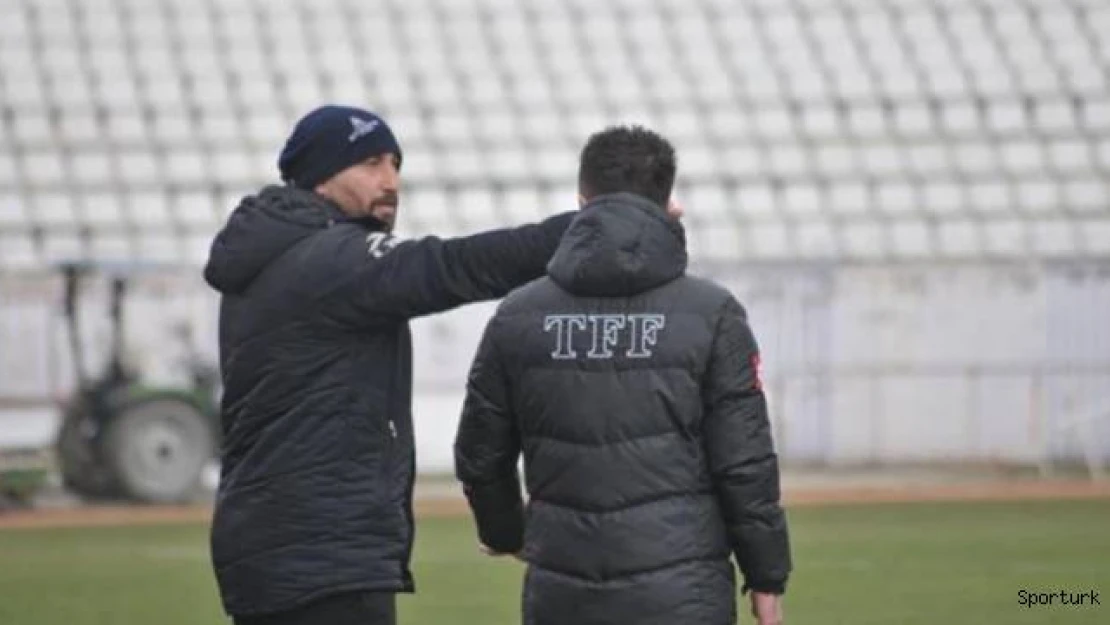 Çayırovaspor'da Akkaya dönemi sona erdi