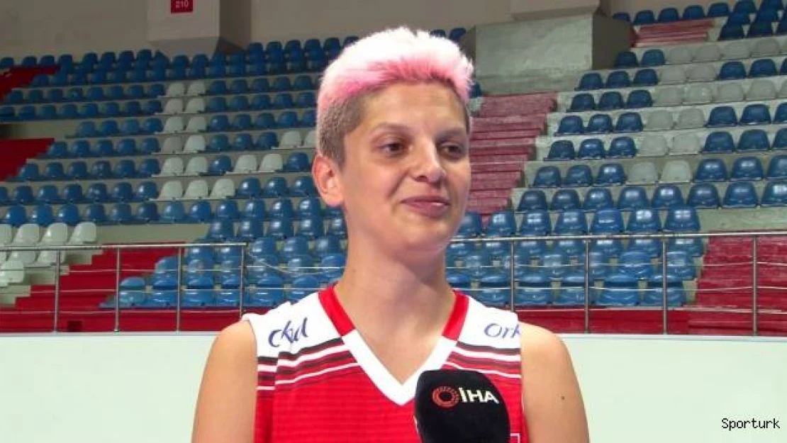 Ebrar Karakurt: &quotFinalde Sırbistan'a karşı oynayıp, seyircileri önünde galip gelmeyi hedefliyoruz"