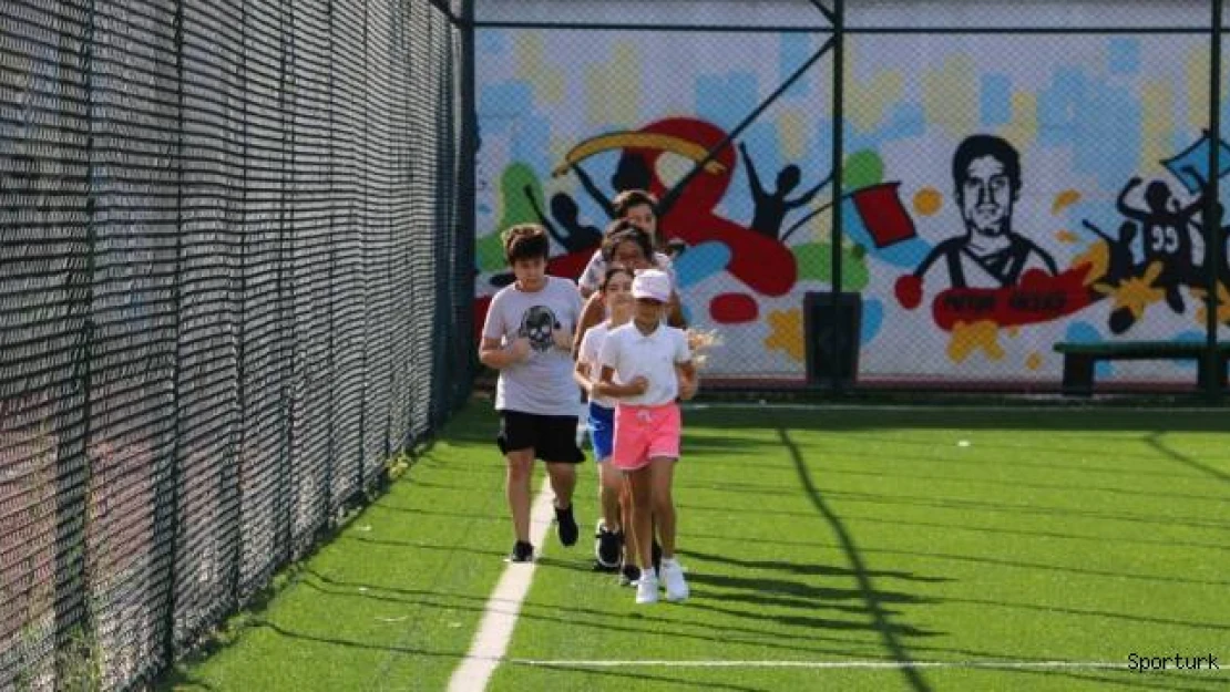 Kartal'daki çocuklara uzman eğitmenlerden ücretsiz yaz spor eğitimi