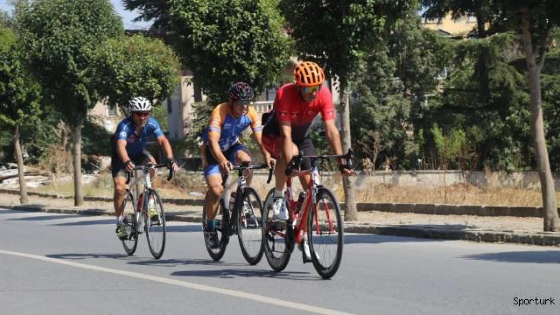 3. Uluslararası Ali Hüryılmaz Yol Bisiklet Yarışı, Büyükçekmece'de gerçekleşti