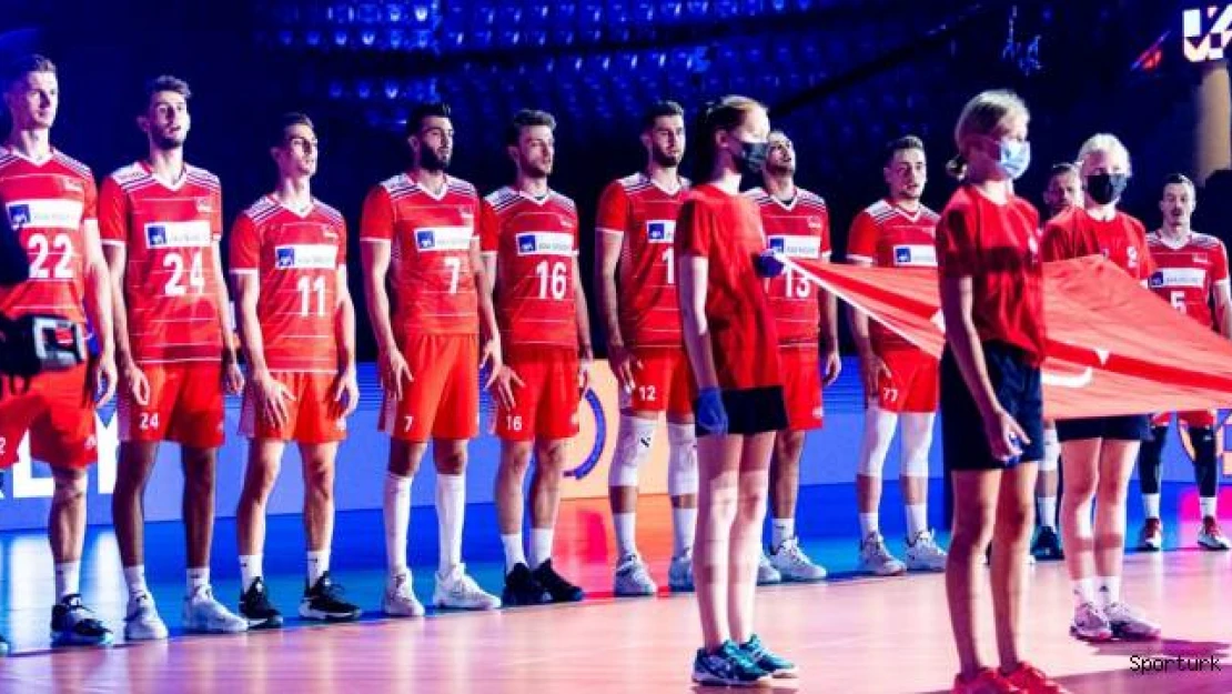 A Milli Erkek Voleybol Takımı, Avrupa Voleybol Şampiyonası Son 16 Turu'nda karşılaştığı Sırbistan'a 3-2 mağlup oldu.