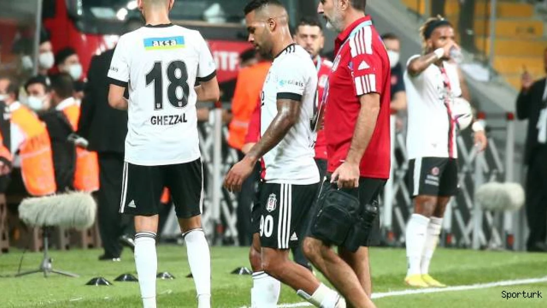 Alex Teixeira devam edemedi