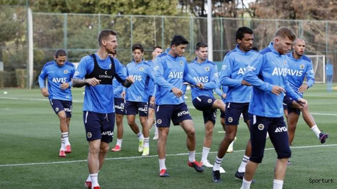 Fenerbahçe kampa girdi
