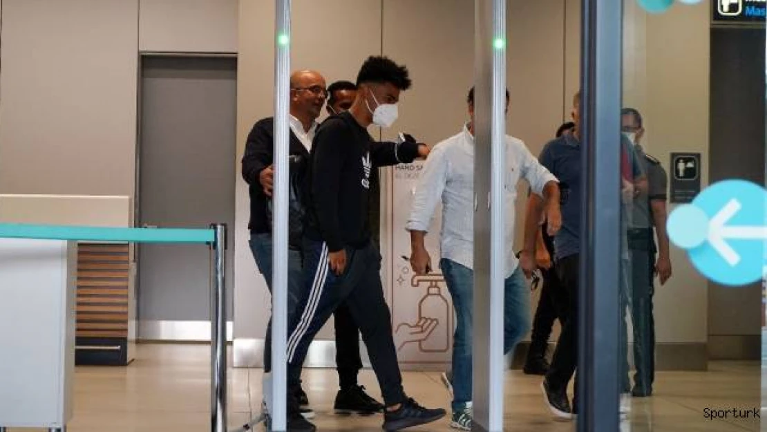 Galatasaray'ın yeni transferi Gustavo Assunçao İstanbul'a geldi