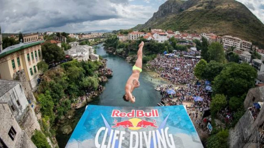 Red Bull Cliff Diving'in Mostar ayağında kazananlar Rhiannan Iffland ve Gary Hunt oldu