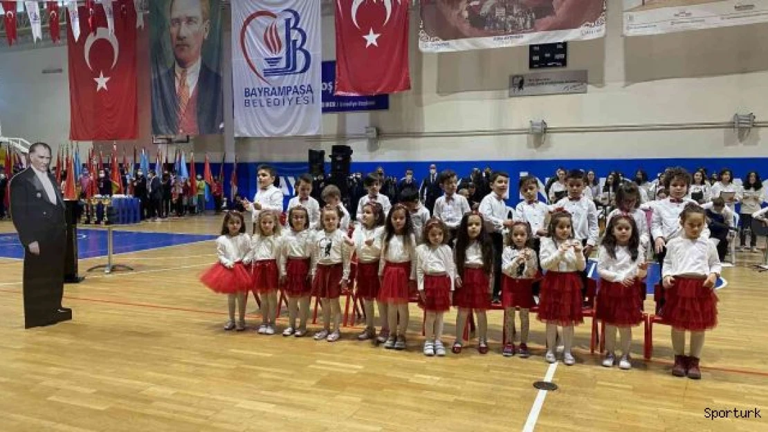 Bayrampaşa'da 3X3 Cumhuriyet Basketbol Turnuvası heyecanı yaşandı