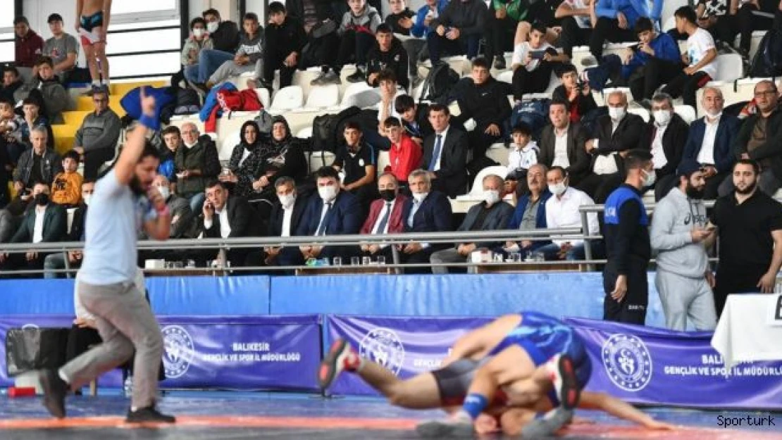 Havran'da turnuva kıran kırana geçti
