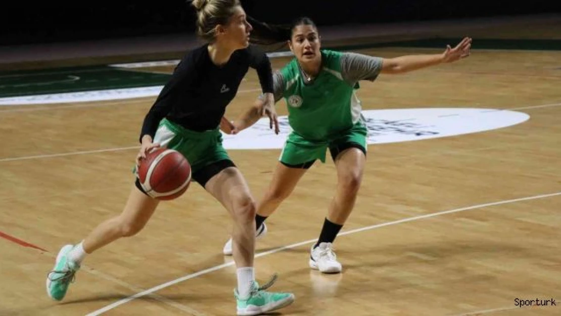 İzmit'in perileri maça hazırlanıyor