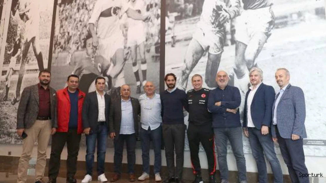 Kuntz: &quotKapılar kimseye kapalı değil, kimsenin yeri de garanti değil"