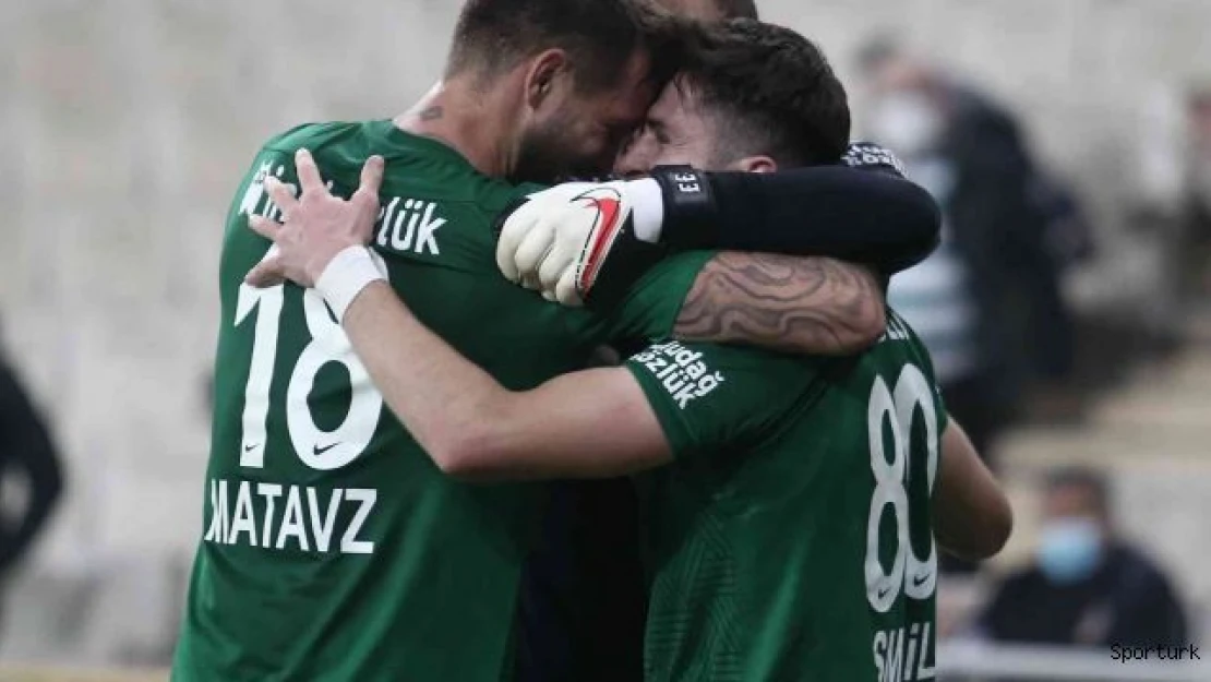 Bursaspor topu rakibe bıraktı, 3 maçta 9 puan aldı