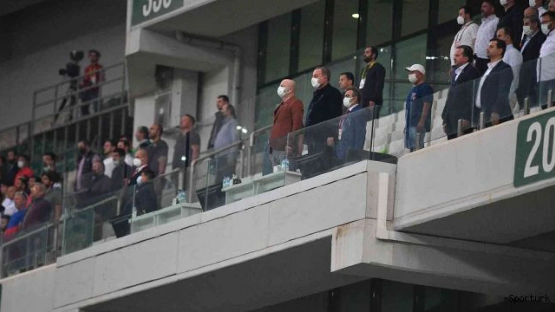 Hayrettin Gülgüler: &quotBursaspor Kulübü Yönetimi hiç bir zaman taraftarını karşısına almaz"