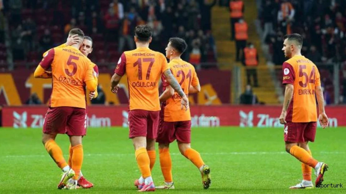 Alpaslan Öztürk ilk golünü attı