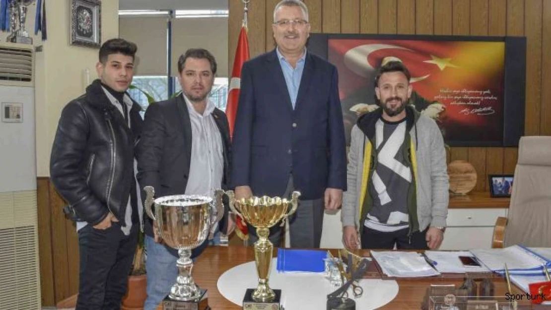 Bursa Karaca Show Takımından Golden Hair Festivalinde üstün performans