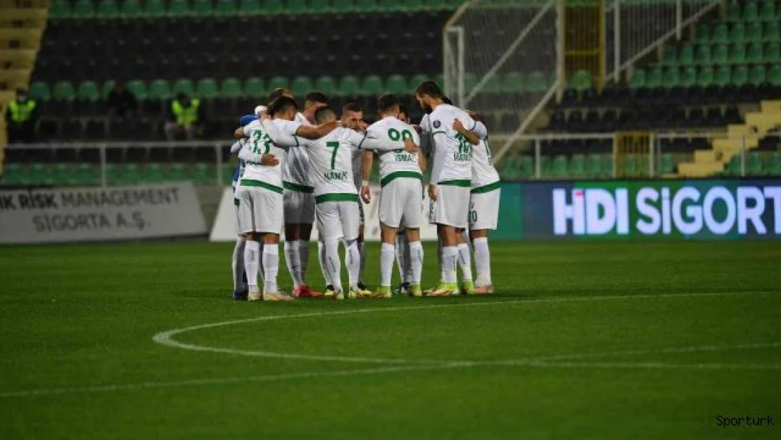Bursaspor sahasında Manisa FK'yı konuk edecek