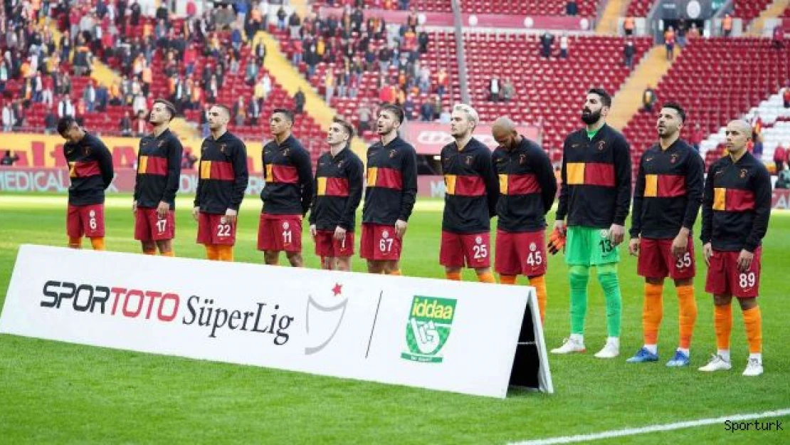 Galatasaray'da 4 değişiklik