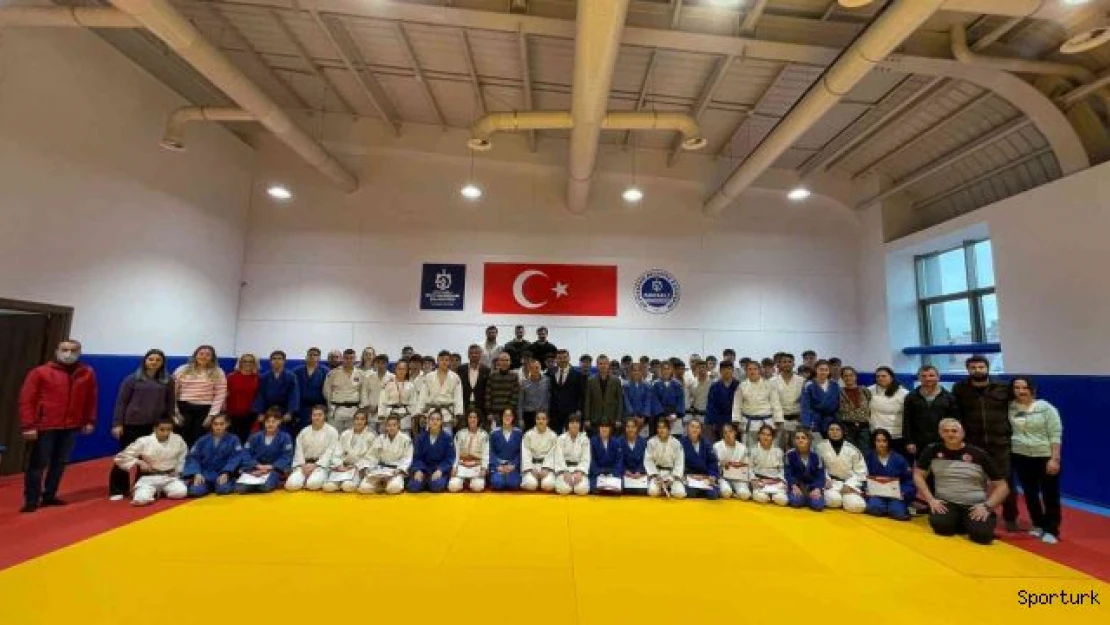 Judocular iller arasında Kocaeli'yi temsil edecek