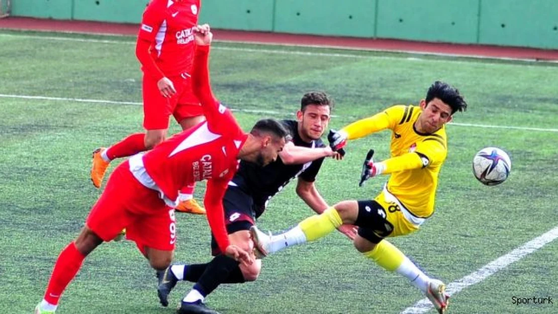 Çatalcaspor, Elazığspor'u ezdi geçti 4-0