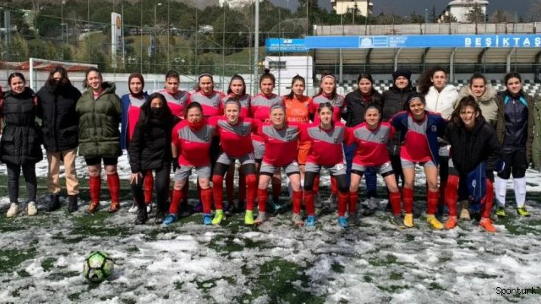 Beykoz kızları galibiyetle başladı 2-1