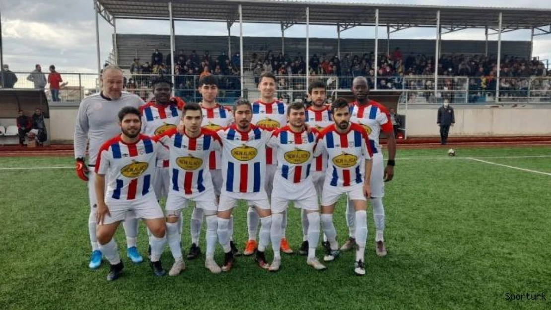 Hakeme kızıp kendi kalelerine 11 gol attılar