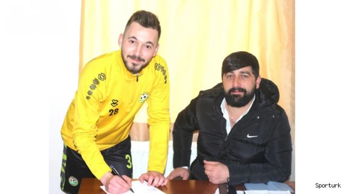 Tolunay Akar yuvada kaldı
